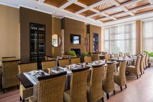 apple city hotel