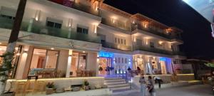 grand theoni boutique hotel and spa