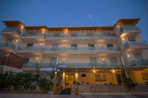 grand theoni boutique hotel and spa