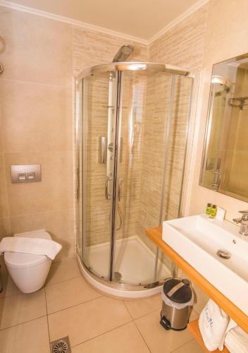 grand theoni boutique hotel and spa