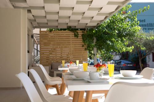 grand theoni boutique hotel and spa