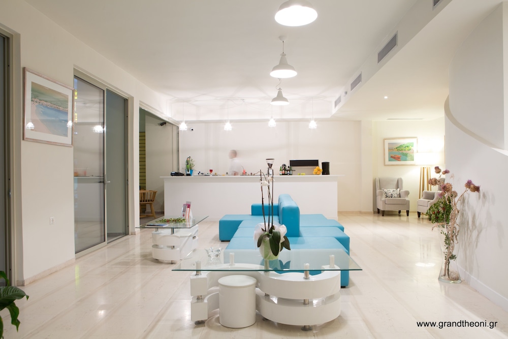 grand theoni boutique hotel and spa