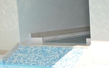 grand theoni boutique hotel and spa