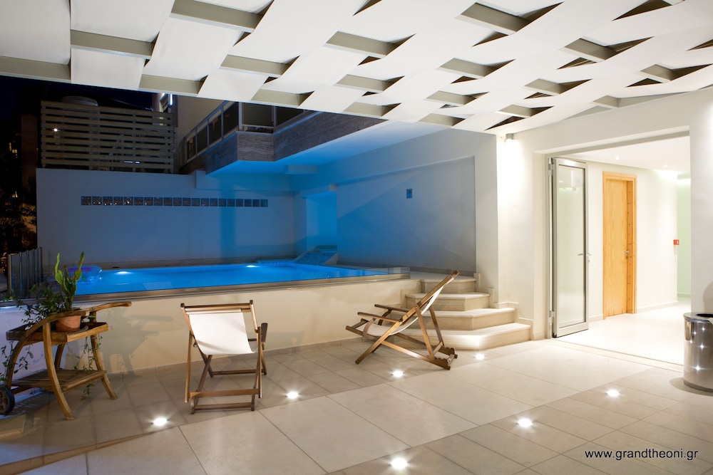 grand theoni boutique hotel and spa