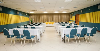 leques brasil hotel escola