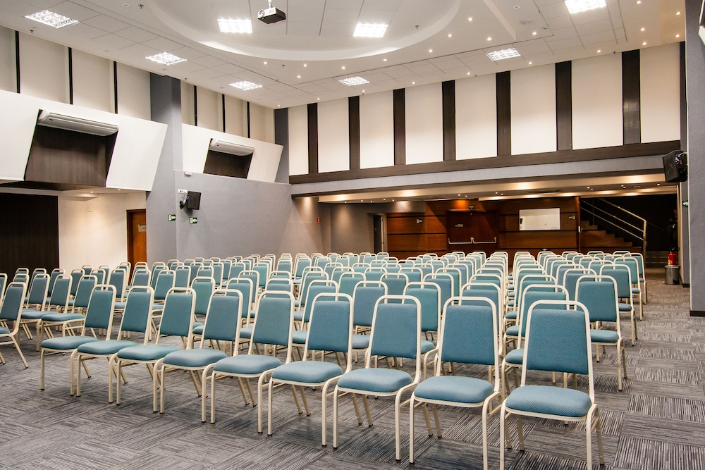 leques brasil hotel escola