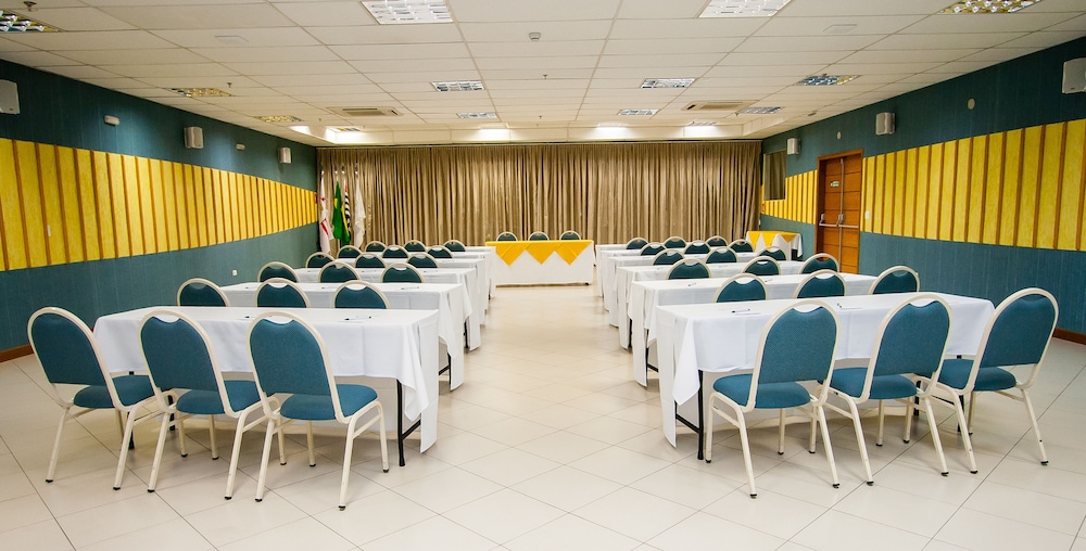 leques brasil hotel escola