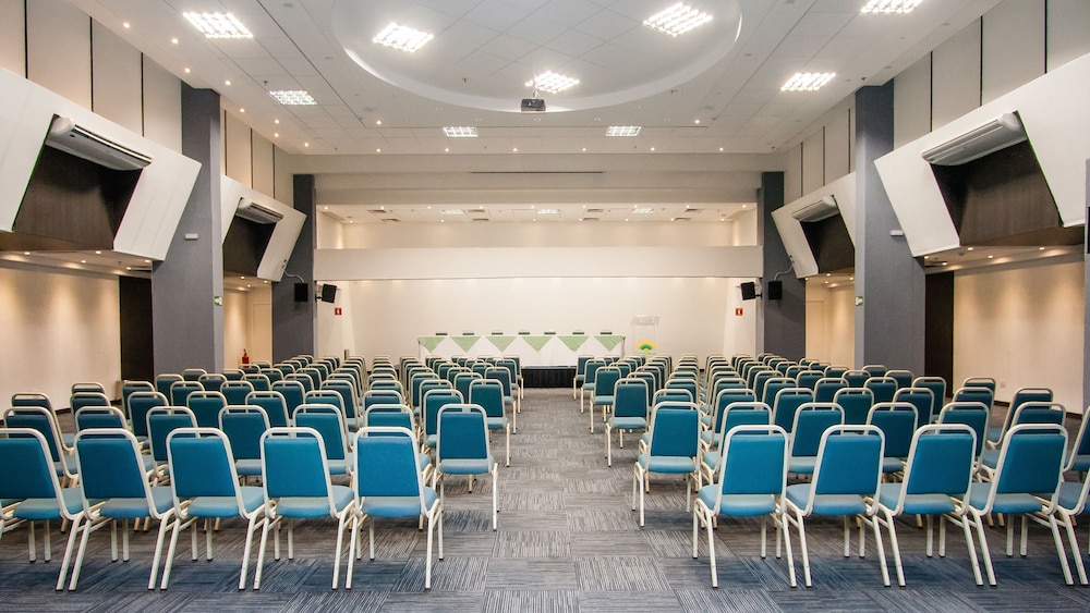 leques brasil hotel escola