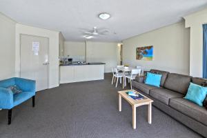 belaire place