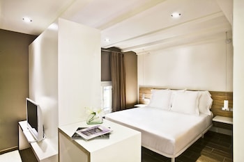 barcelona apartment mila