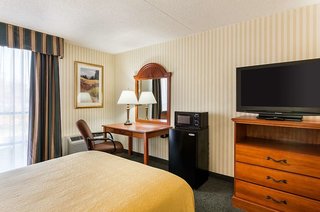 Quality Inn Near Joint Base Andrews - Washington Area,Camp Springs>>Andrews Air Force Base,3 star