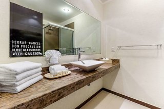 comfort inn cancun aeropuerto