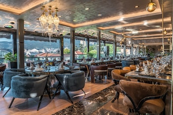 bushi resort and spa