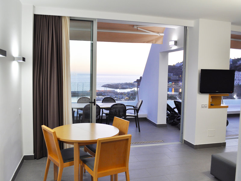 holiday club puerto calma