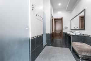 Ichan Qala Premium Class Hotel,Seattle Peace Park>>Tashkent,5 star