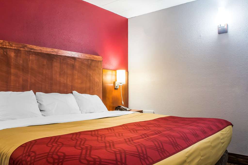 econo lodge brockport