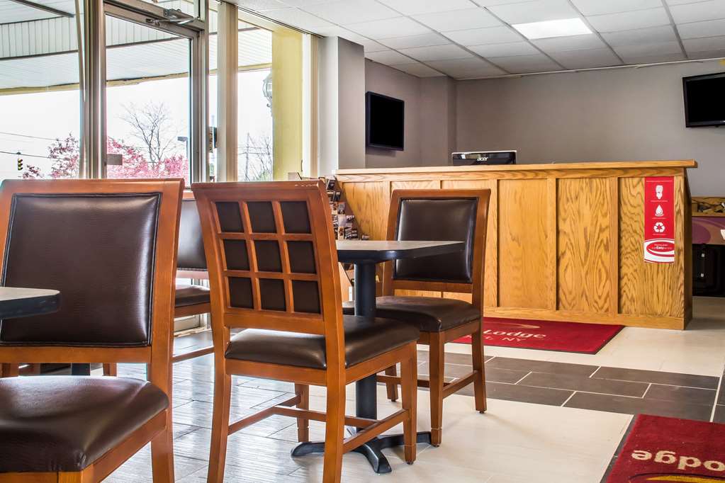 econo lodge brockport