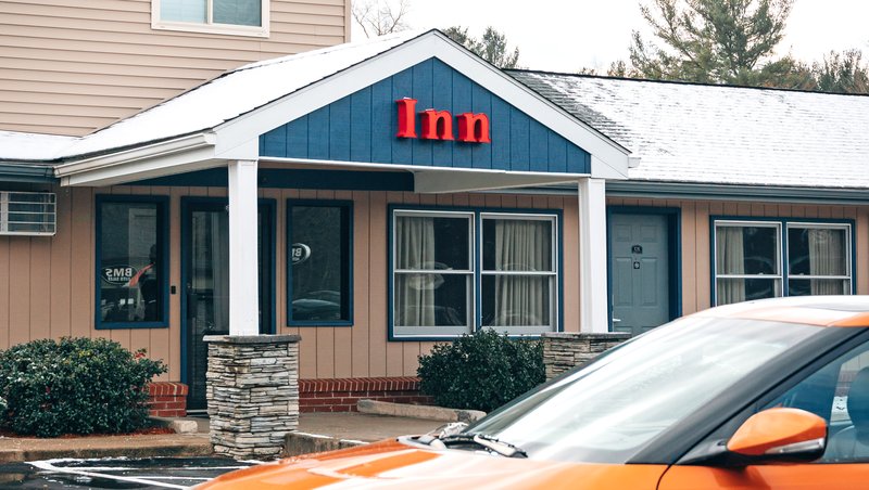 quiet corner inn