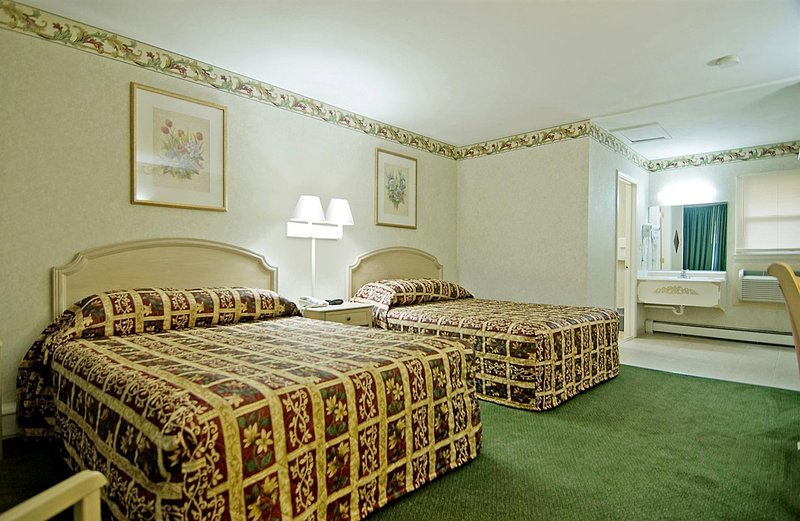 quiet corner inn