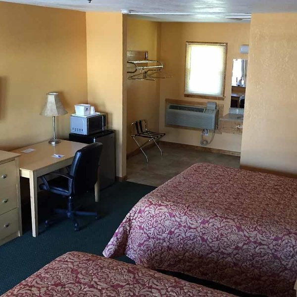 quiet corner inn