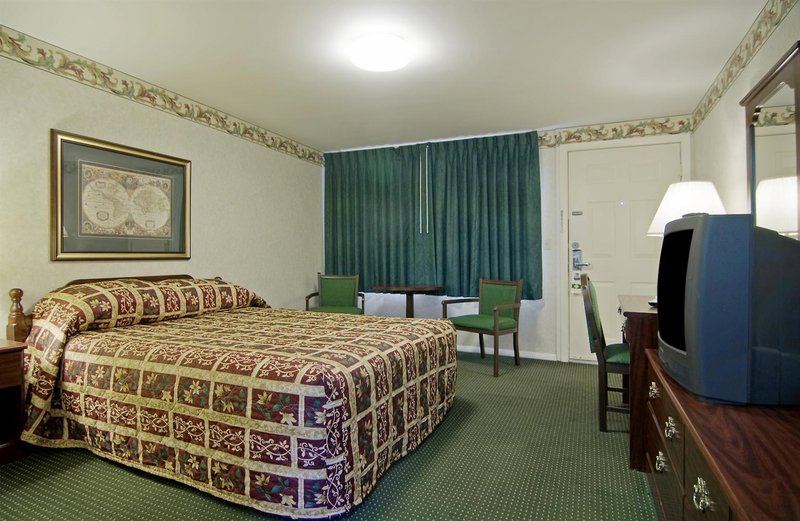 quiet corner inn