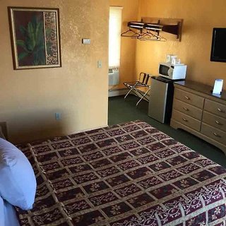 quiet corner inn