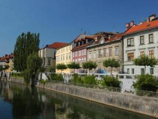 Galeria River,Osrednjeslovenska>>Ljubljana,3 star