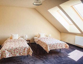 Folwark Książęcy,Lwowek Slaski>>Kliczków,3 star