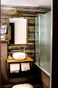 logis le cheval rouge