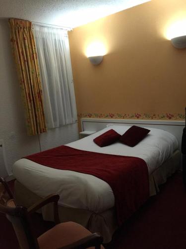 logis le cheval rouge