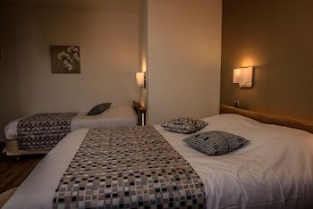 logis le cheval rouge