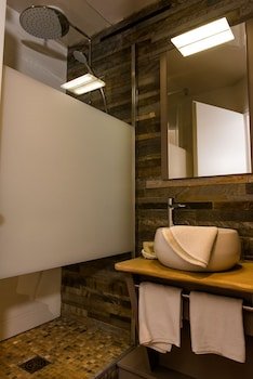 logis le cheval rouge