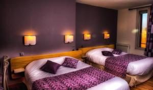 logis le cheval rouge