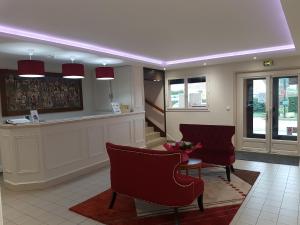 Logis Hotel Restaurant De L'abbaye,Fontenay-Sur-Loing>>Ferrieres,3 star