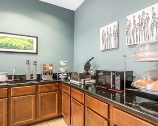 mainstay suites meridian