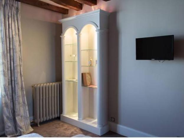 logis hotel restaurant le cheval blanc