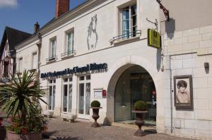 Logis Hotel Restaurant Le Cheval Blanc,,3 star