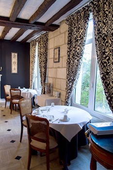 logis hotel restaurant le cheval blanc