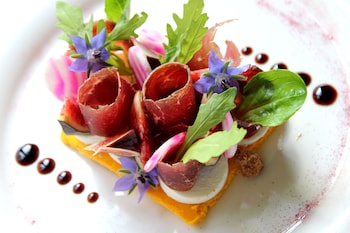 logis hotel restaurant le cheval blanc