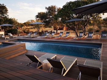Tshukudu Game Lodge,Mica>>Hoedspruit,4 star