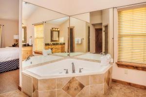 the lodges of the great smoky mountains by capital vacations