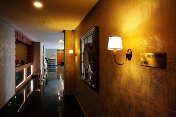 sarissa hotel