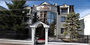 hotel vozarev