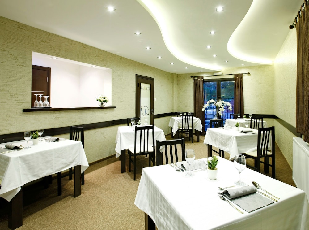 hotel vozarev