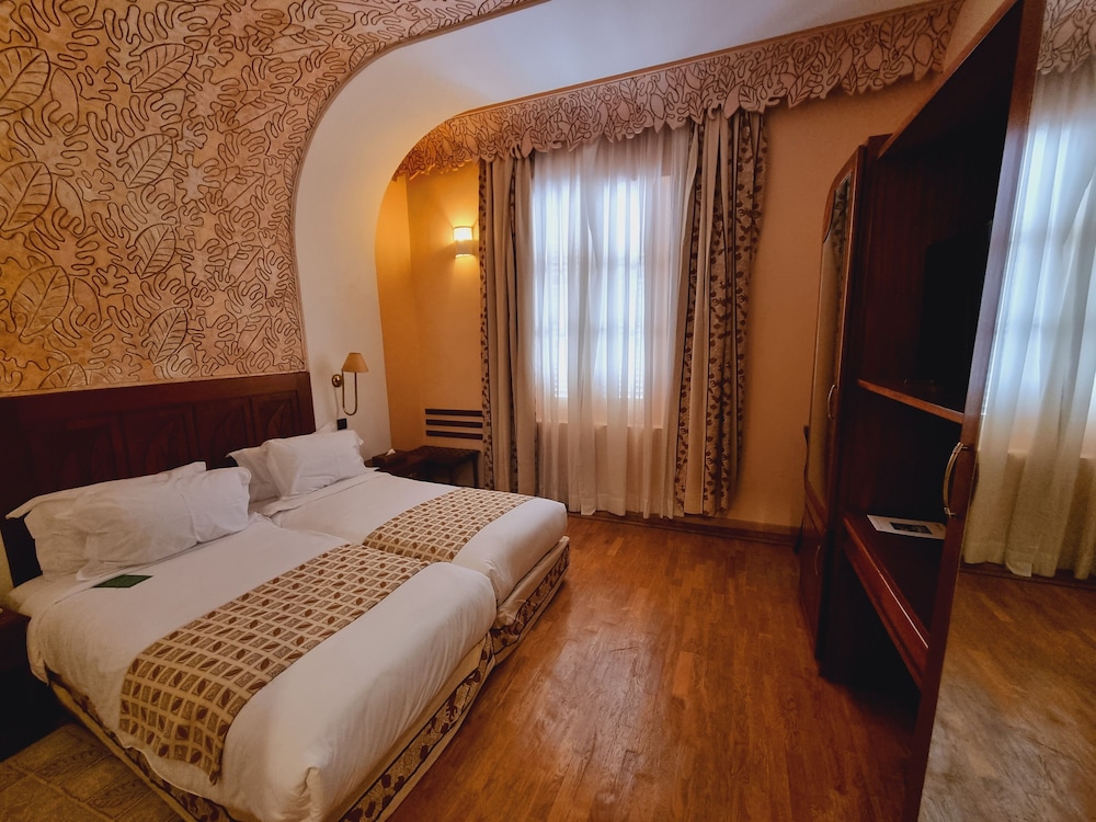 grand hotel villa de france