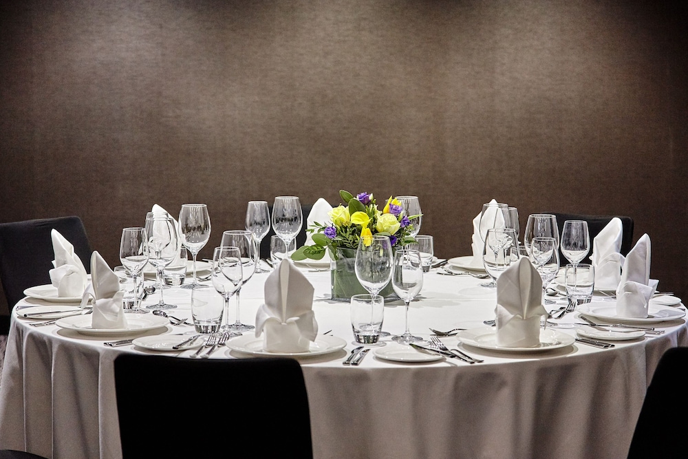 montcalm east autograph collection