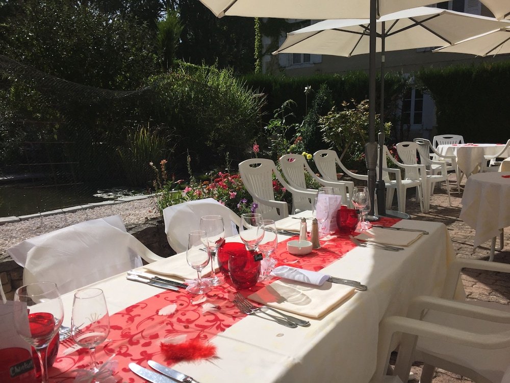 logis hotel restaurant le moulin de la coudre