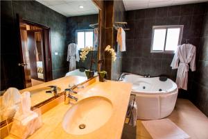 mikhaels hotel