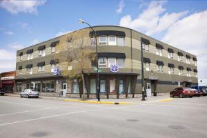 Central Suite Hotel,Lloydminster>>Edmonton,2 star