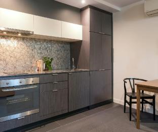 Wrap On Southbank,133 -139 City Road,5 star